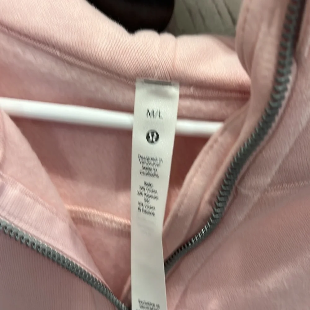 Lululemon Scuba - Picture 2 of 5